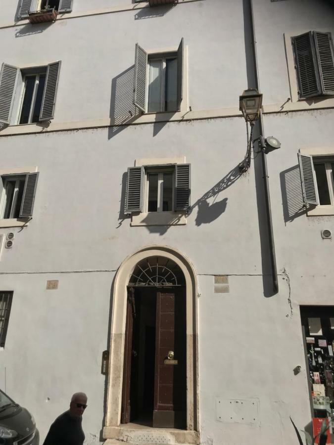 Apartamento La Casa Dell'arte Nel Cuore Di Roma